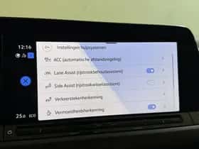 Volkswagen Golf (2023) thumbnail 42