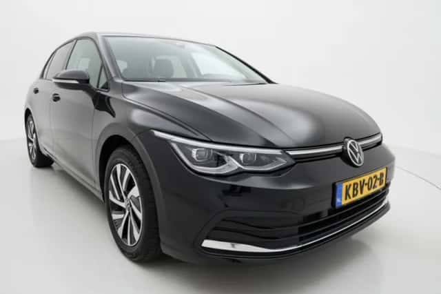 Volkswagen Golf (2023) thumbnail 6
