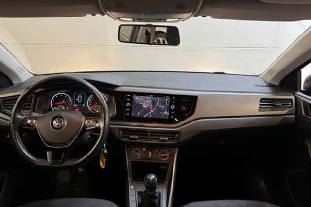 Volkswagen Polo (2020) thumbnail 2