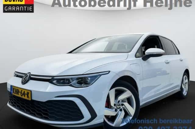 Volkswagen Golf (2022) thumbnail 1