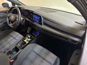 Volkswagen Golf thumbnail 12