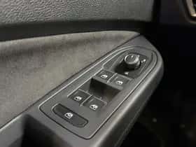 Volkswagen Golf thumbnail 19