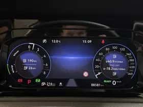 Volkswagen Golf (2022) thumbnail 21