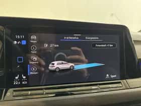 Volkswagen Golf (2022) thumbnail 36