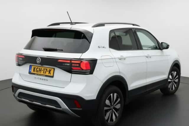 Volkswagen T-Cross (2025) thumbnail 3