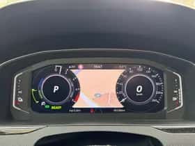 Volkswagen Passat (2020) thumbnail 16
