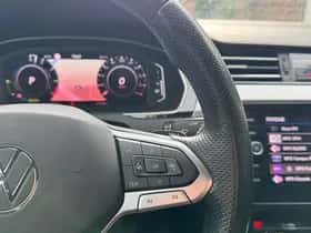 Volkswagen Passat thumbnail 18