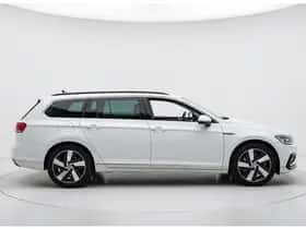 Volkswagen Passat thumbnail 4