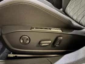 Volkswagen Golf thumbnail 17