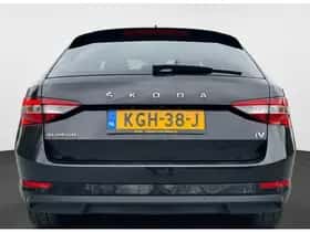 Škoda Superb thumbnail 9