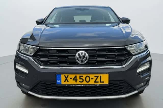 Volkswagen T-Roc (2020) thumbnail 4