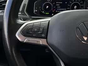 Volkswagen Tiguan (2021) thumbnail 15
