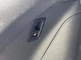 Volkswagen Tiguan (2021) thumbnail 9