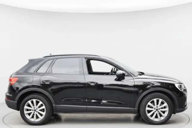 Audi Q3 (2022) thumbnail 4