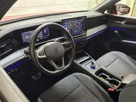 Volkswagen Tiguan (2025) thumbnail 31