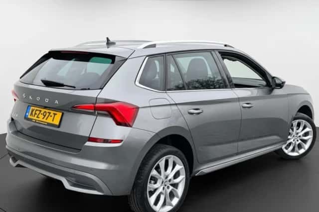 Škoda Kamiq (2023) thumbnail 3