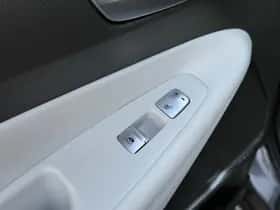 Hyundai Santa Fe (2021) thumbnail 19