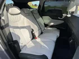 Hyundai Santa Fe (2021) thumbnail 23
