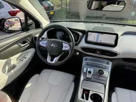 Hyundai Santa Fe (2021) thumbnail 7