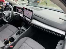 Volkswagen Golf (2025) thumbnail 9