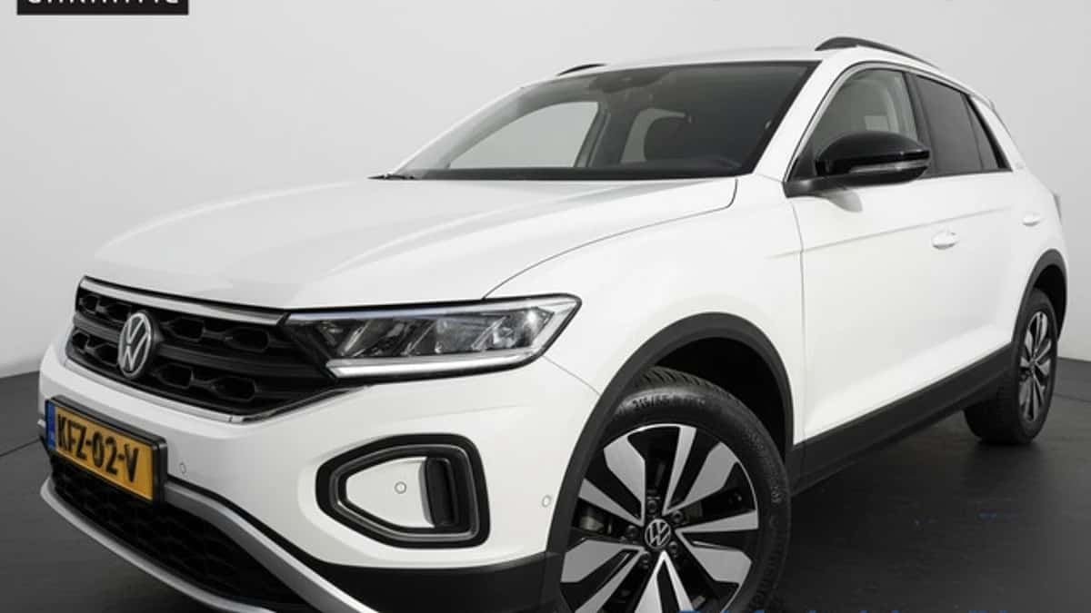 Volkswagen T-Roc — foto 1