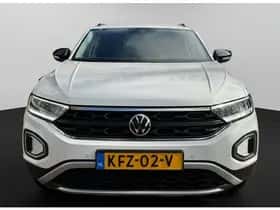 Volkswagen T-Roc (2025) thumbnail 5