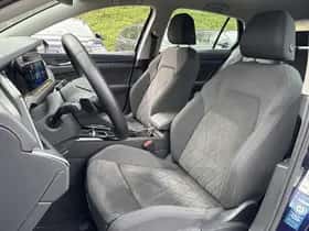 Volkswagen Golf thumbnail 20