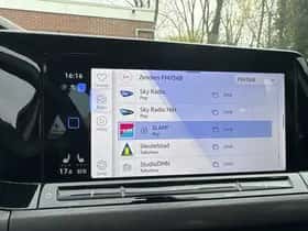 Volkswagen Golf (2022) thumbnail 40