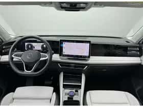 Volkswagen Tiguan (2025) thumbnail 2