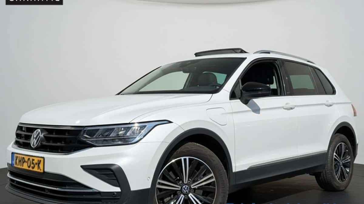 Volkswagen Tiguan (2022) — foto 1
