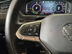 Volkswagen Tiguan (2022) thumbnail 23