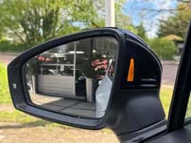 Volkswagen Tiguan (2022) thumbnail 29