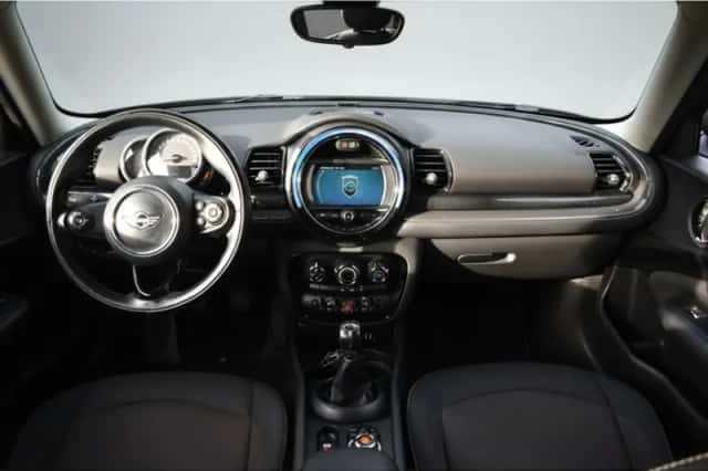 MINI Clubman (2017) thumbnail 2