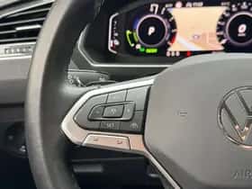 Volkswagen Tiguan (2022) thumbnail 23