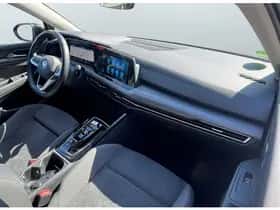Volkswagen Golf (2022) thumbnail 16