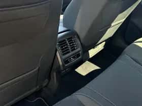 Volkswagen Golf (2022) thumbnail 17