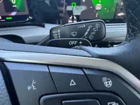 Volkswagen Golf (2022) thumbnail 28