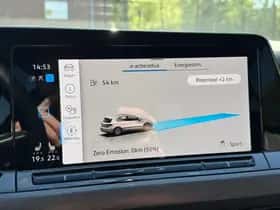 Volkswagen Golf (2022) thumbnail 37