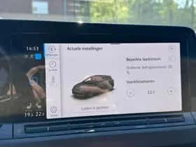 Volkswagen Golf (2022) thumbnail 39