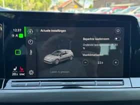 Volkswagen Golf (2022) thumbnail 39