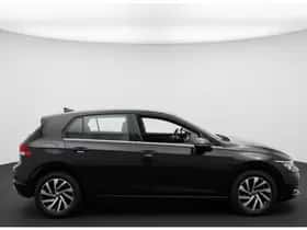 Volkswagen Golf (2022) thumbnail 5