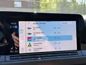 Volkswagen Golf (2022) thumbnail 43