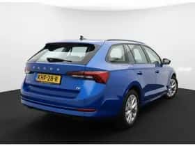 Škoda Octavia (2022) thumbnail 3
