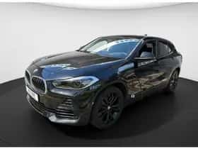 BMW X2 (2021) thumbnail 2