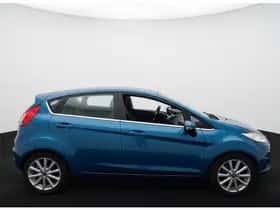 Ford Fiesta (2015) thumbnail 4