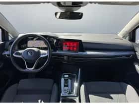 Volkswagen Golf (2022) thumbnail 2
