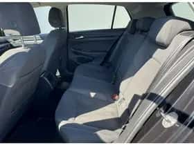 Volkswagen Golf (2022) thumbnail 18