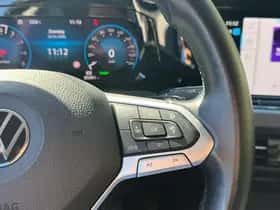 Volkswagen Golf (2022) thumbnail 24