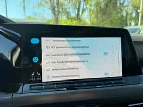 Volkswagen Golf (2022) thumbnail 31