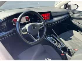Volkswagen Golf (2022) thumbnail 8